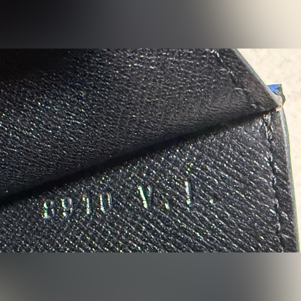 Louis Vuitton Montaigne 23 Clutch Toledo Blue Epi Leather - Picture 14 of 14